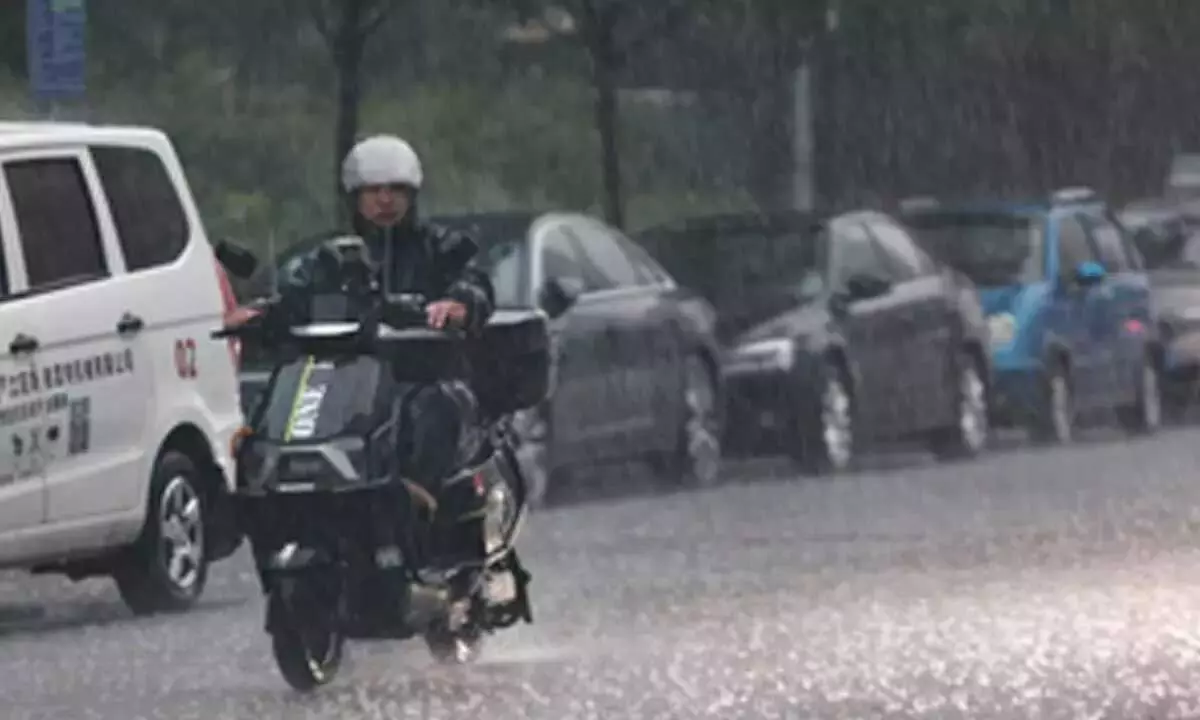 Beijing ने तूफानी बारिश के लिए पीली चेतावनी जारी की
