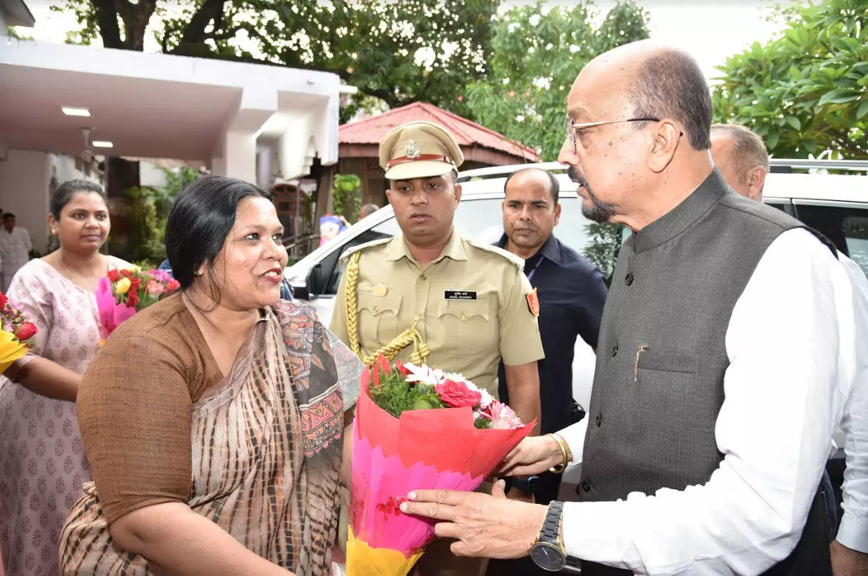 CG BREAKING: मनोनीत राज्यपाल रमेन डेका का राजभवन में हुआ आत्मीय स्वागत