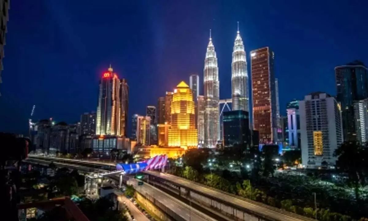 Malaysia की बेरोजगारी दर 2023 में घटकर 3.4 प्रतिशत रह जाएगी