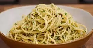 Recipe: घर में ऐसे तैयार करे पास्ता एग्लियो ई ओलियो
