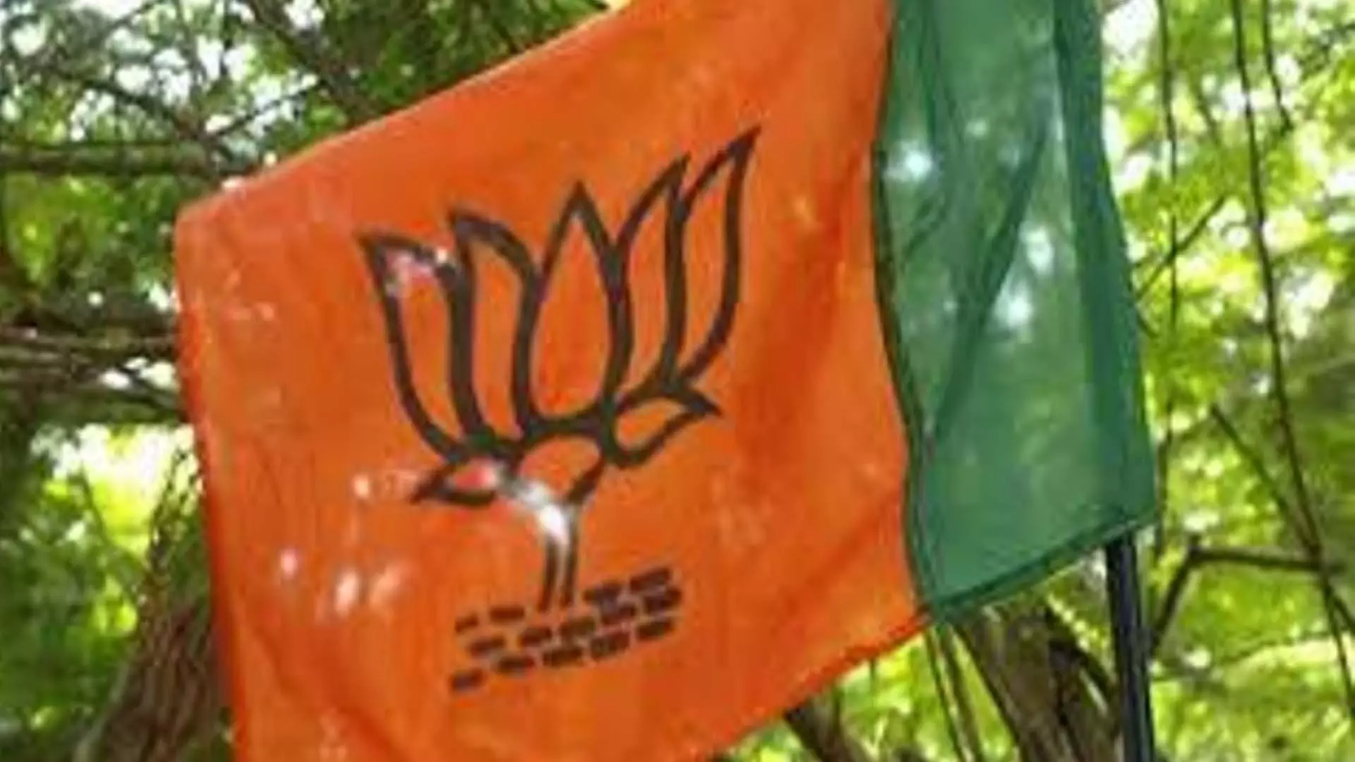 BJP स्थानीय निकाय चुनावों में प्रतिद्वंद्वियों को पछाड़ने की योजना बना रही