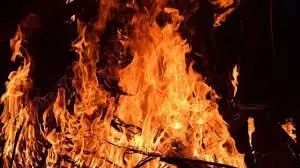 Noida: झोपड़ी में लगी भीषण आग, तीन मासूम बच्चियों की जलकर मौत