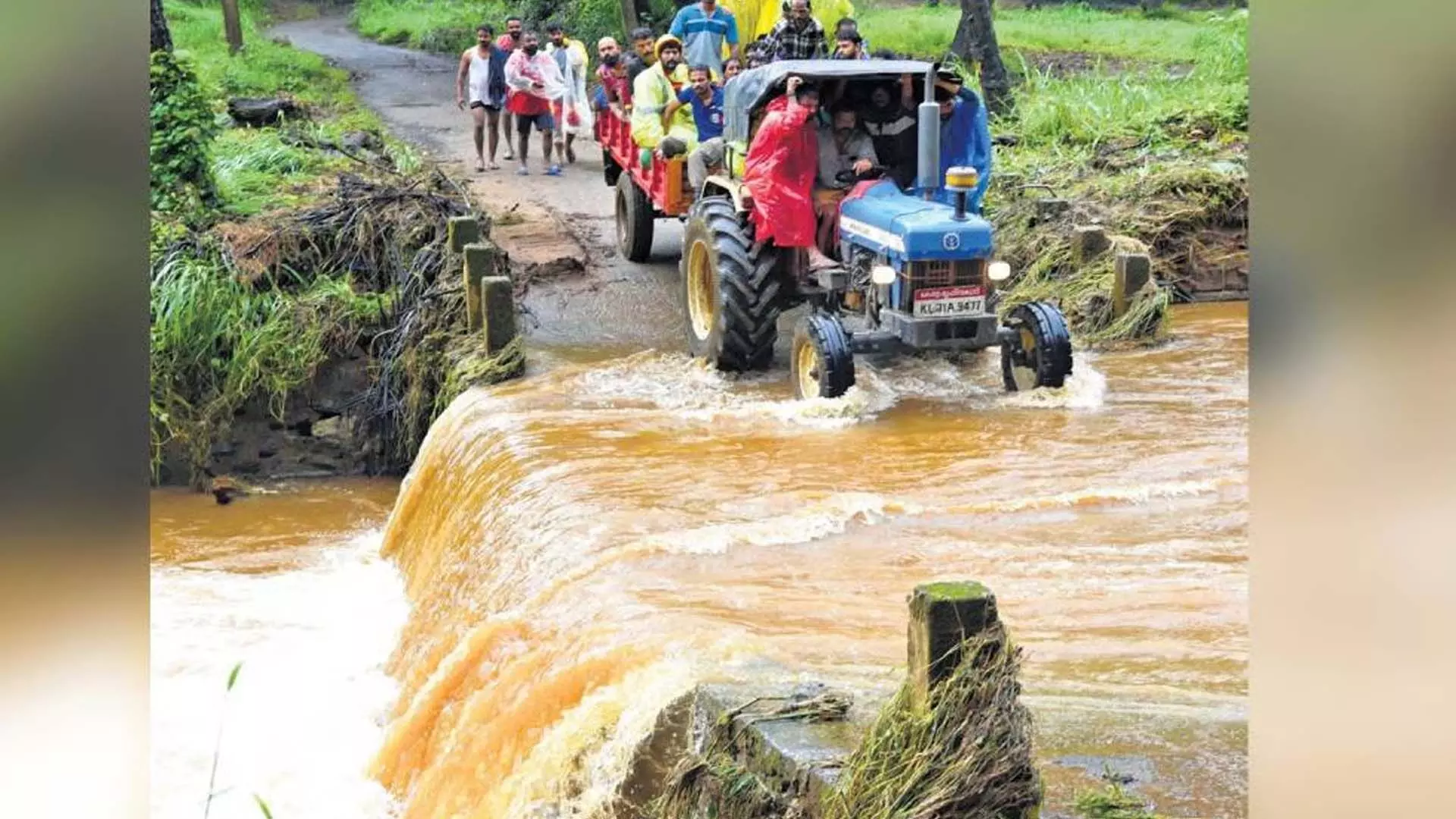 Malappuram में सनसनी, चलियार में शव तैरते मिले