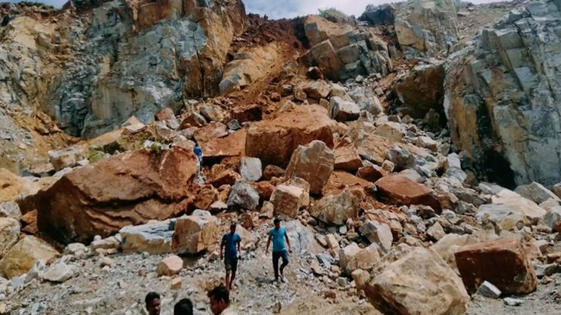 NGT ने जाजपुर काला पत्थर खनन में हुई मौतों पर रिपोर्ट मांगी