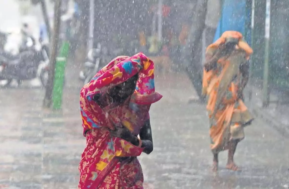 Tamil Nadu : बारिश से जुड़ी दुर्घटनाएं, कोयंबटूर में तीन लोगों की मौत