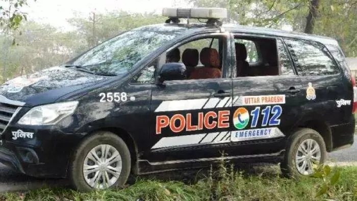 Noida: एक युवक ने पुलिस रिस्पांस व्हीकल पर बनाया रील, हुआ गिरफ्तार