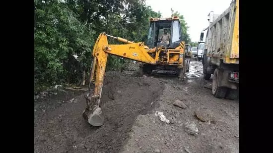Pune: मुला-मुथा नदी तल से 107 ट्रक मलबा हटाया गया