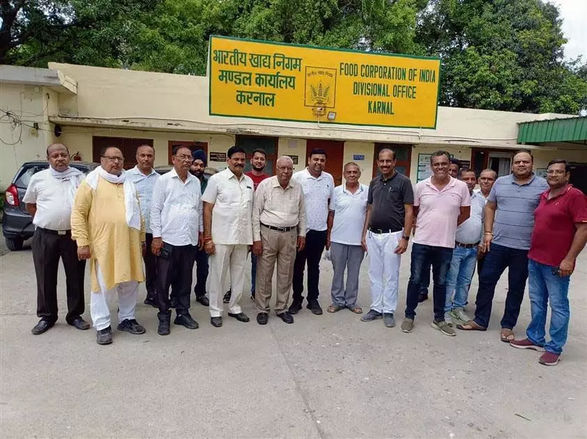 Haryana : करनाल के मिलर्स ने एफसीआई से कस्टम-मिल्ड चावल उतारने की अनुमति देने का आग्रह किया