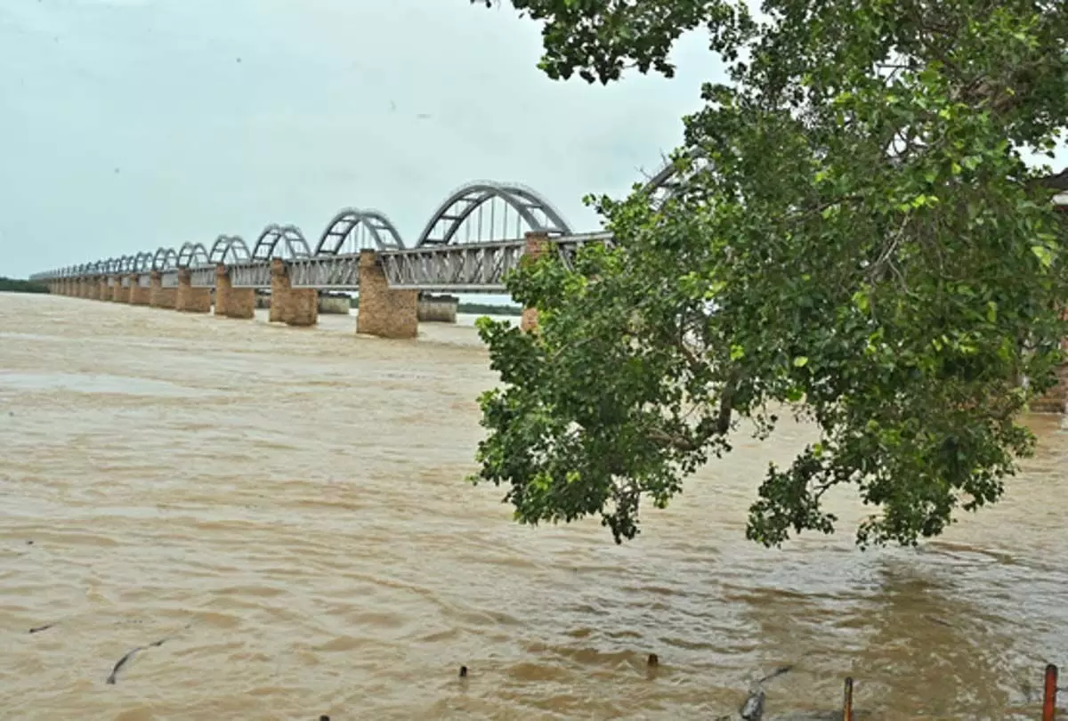 Dowleswaram बैराज पर दूसरी बाढ़ चेतावनी वापस ली