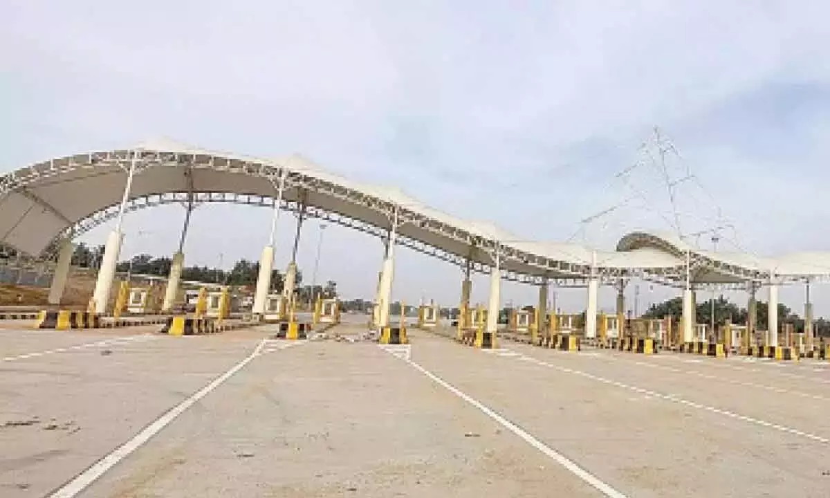 NHAI ने बेंगलुरू-मैसूरु राजमार्ग पर टोल बूथ बंद करने की योजना
