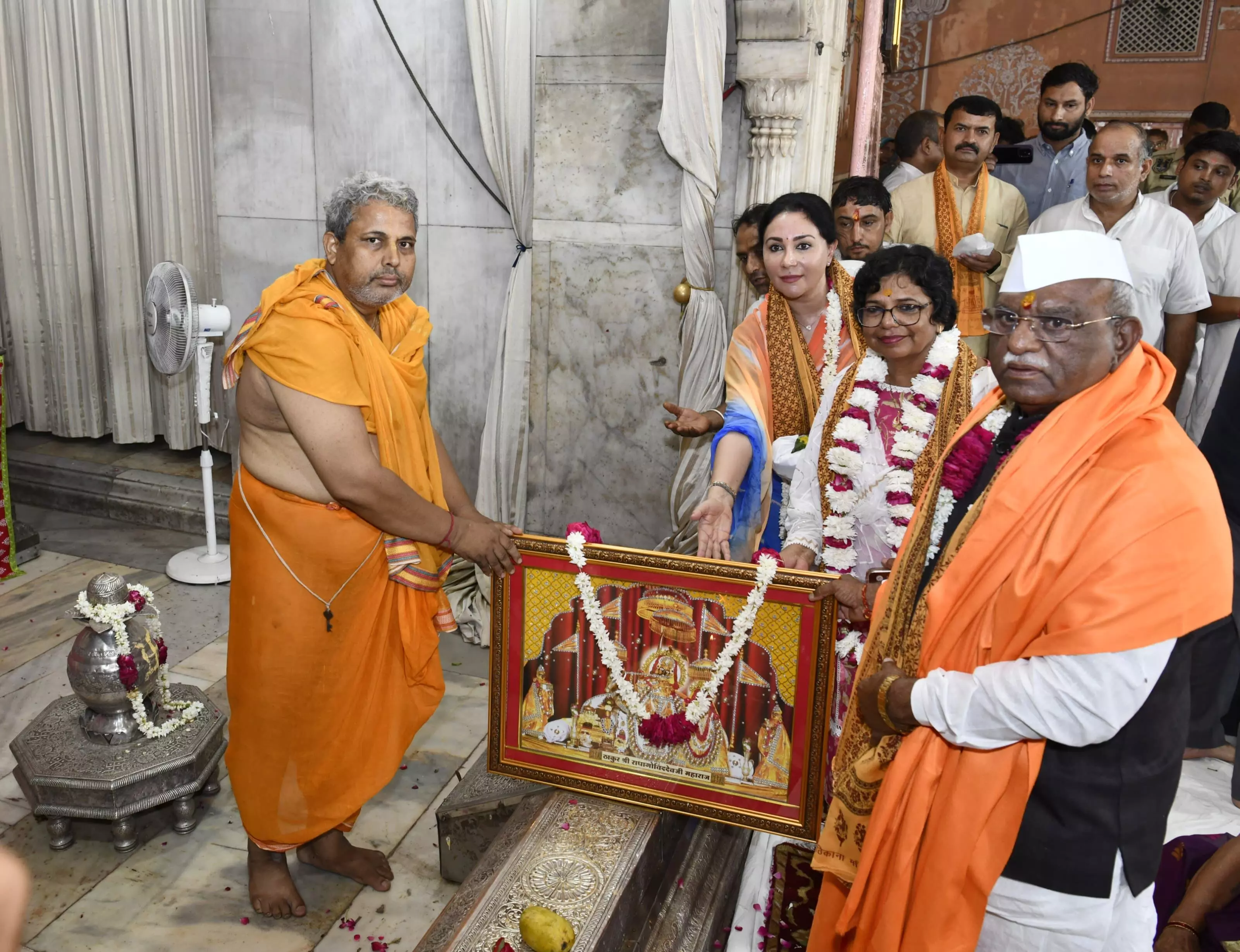 Jaipur: मनोनीत राज्यपाल हरिभाऊ किसनराव बागड़े ने गोविन्द देव जी मंदिर में पूजा अर्चना की