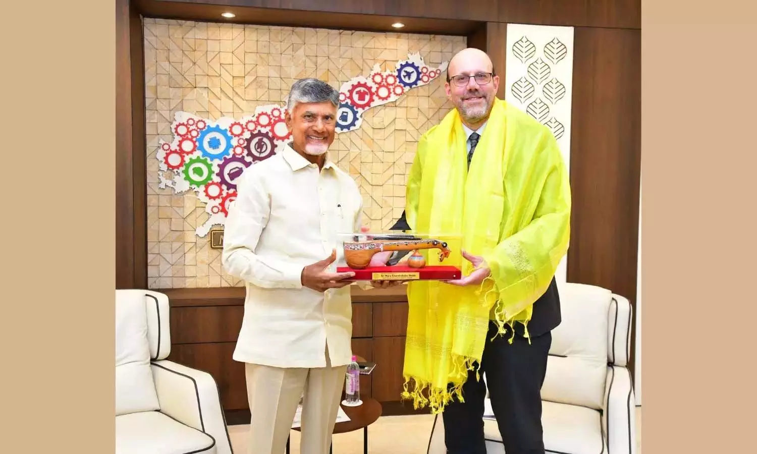 CM Naidu ने नोबेल पुरस्कार विजेता माइकल क्रेमर से मुलाकात की