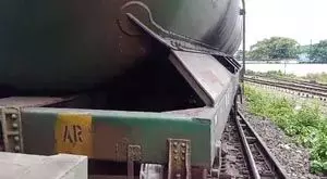 फिर रेल हादसा, Rail यातायात प्रभावित, VIDEO