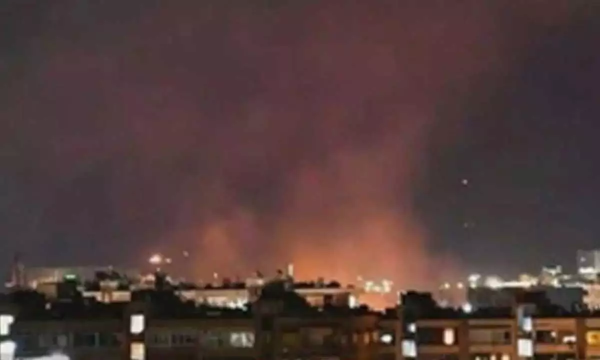 Syrian की राजधानी में विस्फोट की आवाज़ सुनी गई