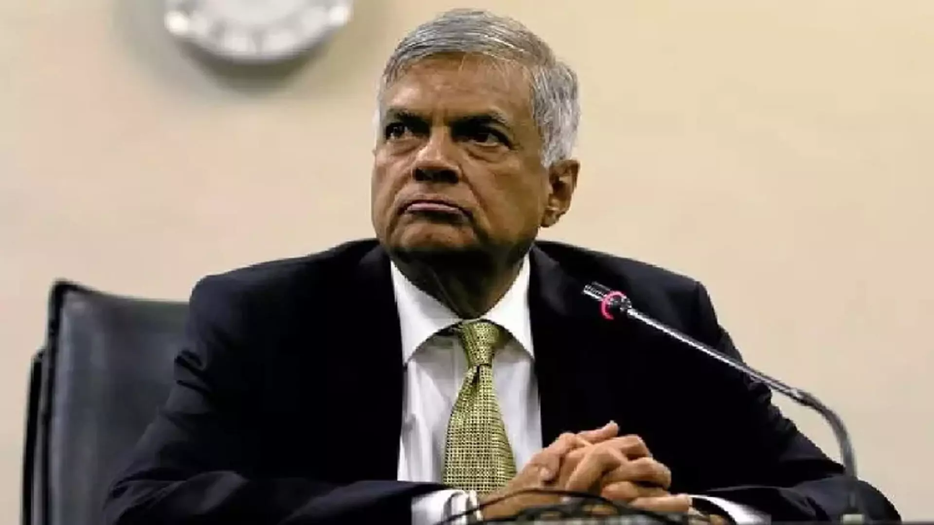 Wickremesinghe ने सितंबर में होने वाले चुनावों के लिए विपक्षी पार्टी से सांसदों को बुलाया