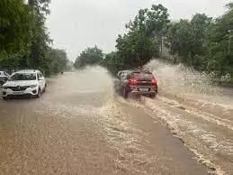 Thrissur: राजमार्ग पर जलभराव से आवागमन बाधित
