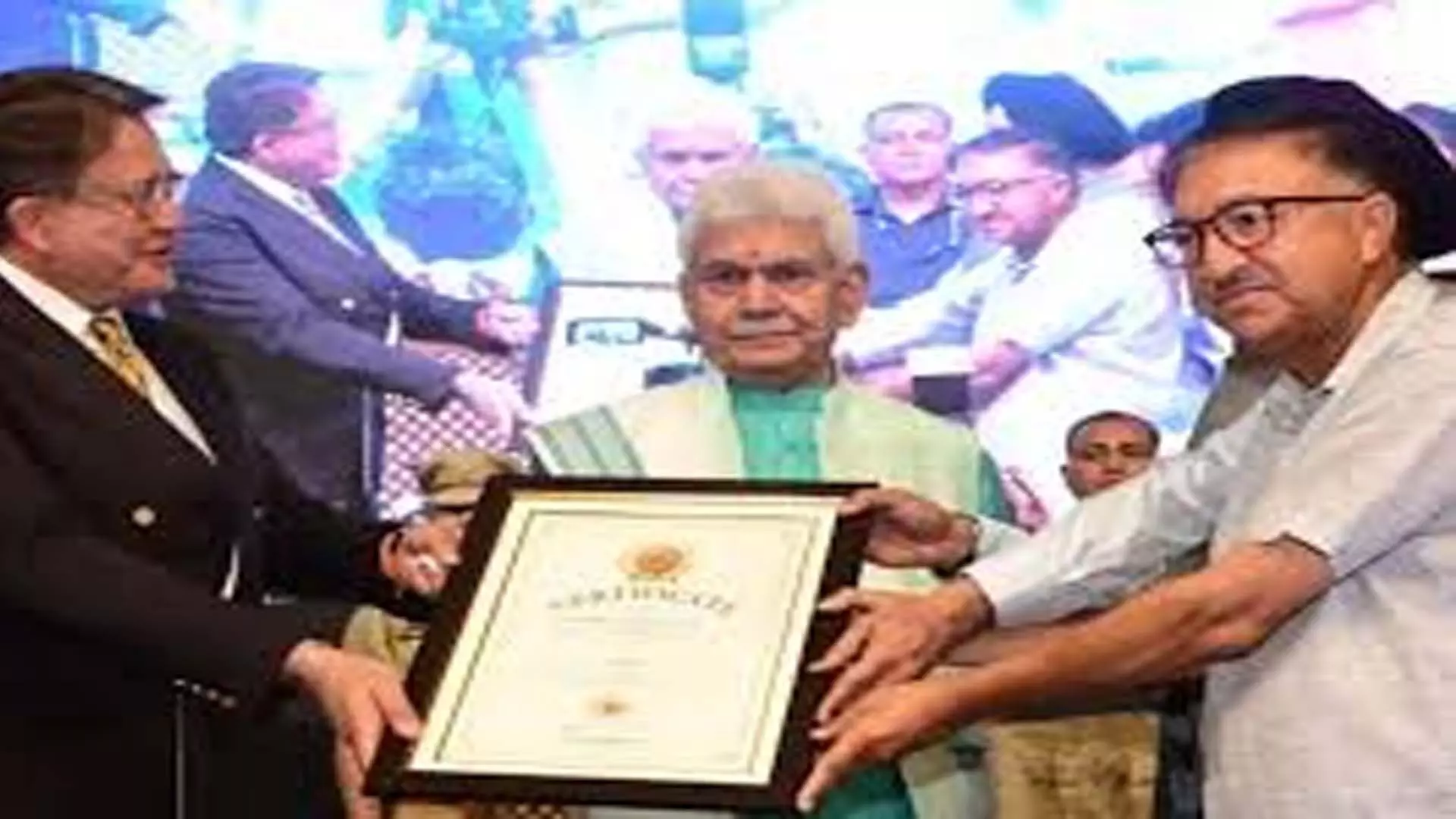 Jammu: श्रीनगर को डब्ल्यूसीसी द्वारा ‘विश्व शिल्प शहर’ का प्रमाण पत्र प्रदान किया गया