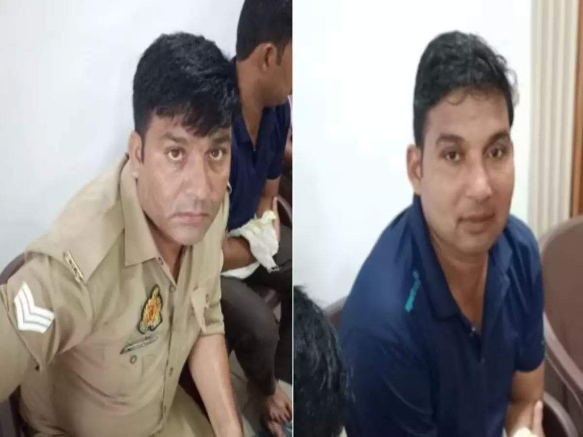 चाय दुकान में रिश्वत लेते पकड़े गए 2 पुलिसवाले, दोनों सस्पेंड