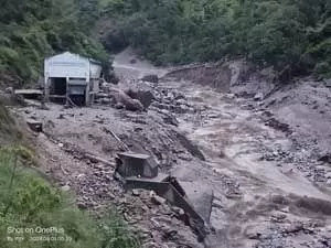 शिमला के रामपुर में बादल फटने के बाद 36 लोग लापता, रेस्क्यू ऑपरेशन जारी