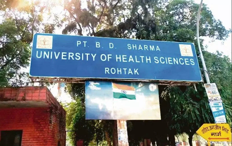 Haryana : हरियाणा के मेडिकल, डेंटल कॉलेजों में रोटेटरी हेडशिप लागू करने पर सरकार विचार कर रही