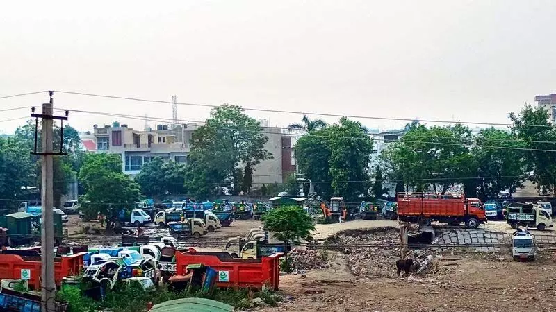 Haryana : घरों के पास कूड़ा ट्रांसफर स्टेशन से निवासियों में नाराजगी