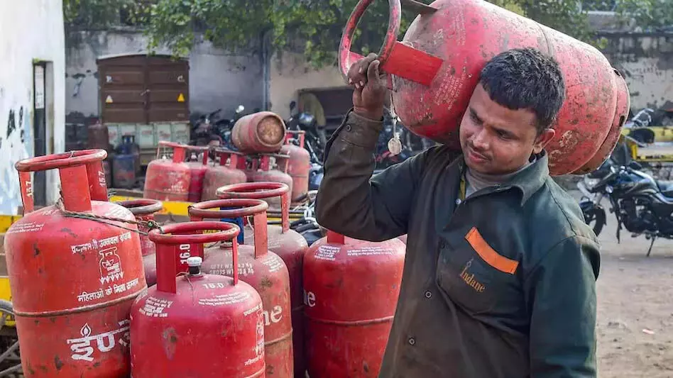 होटल-रेस्टोरेंट द्वारा उपयोग LPG की कीमत में 6.5 रुपये प्रति वृद्धि