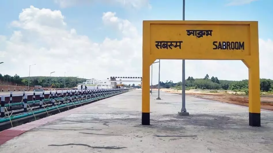 Tripura ने केंद्रीय रेल मंत्री से असम से सबरूम तक दोहरी रेल लाइन की मांग