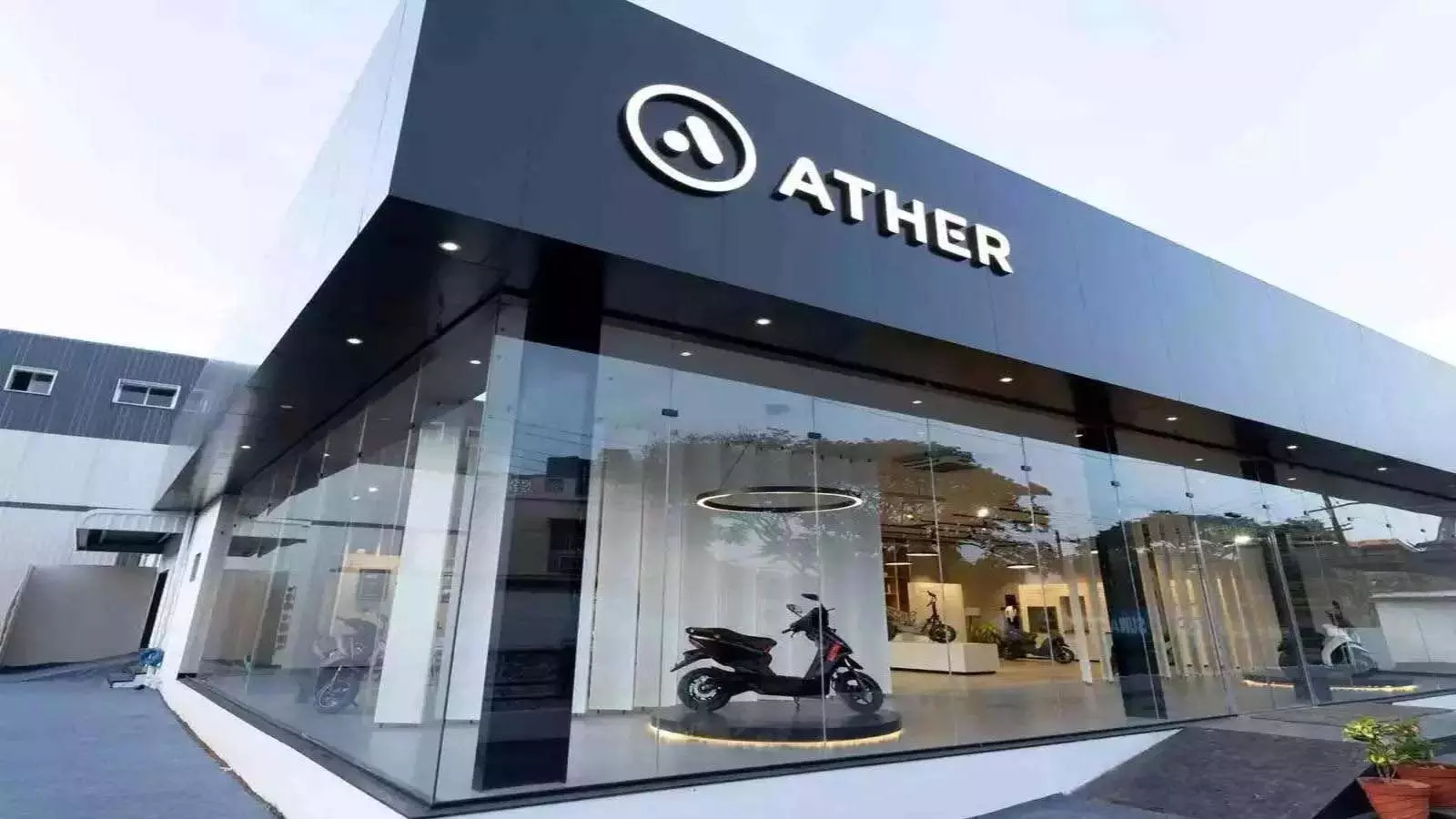 Ather Energy ने अमारा राजा कंपनी के साथ साझेदारी की