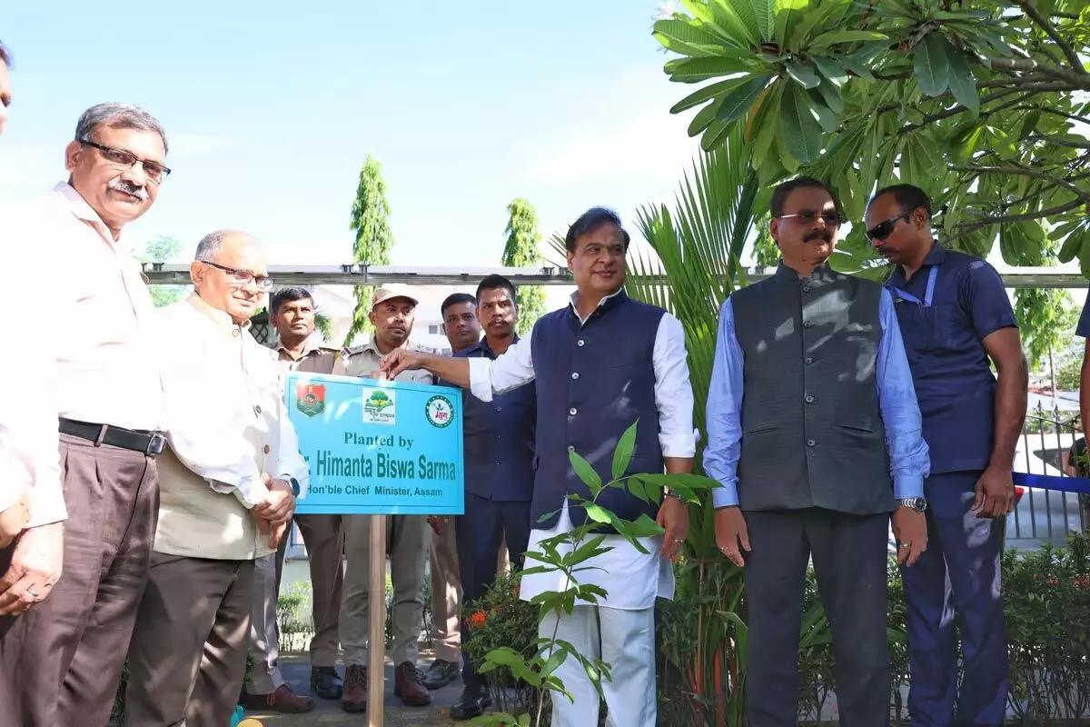 Assam के मुख्यमंत्री ने एक पेड़ मां के नाम मेगा वृक्षारोपण अभियान शुरू