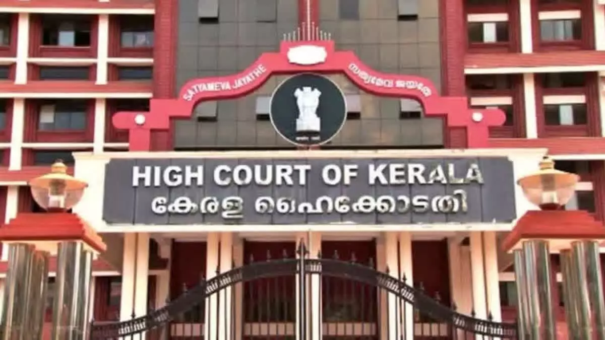 अनुशासन बनाए रखने के लिए छात्रों को थप्पड़ मारना कोई आपराधिक कृत्य नहीं: Kerala High Court