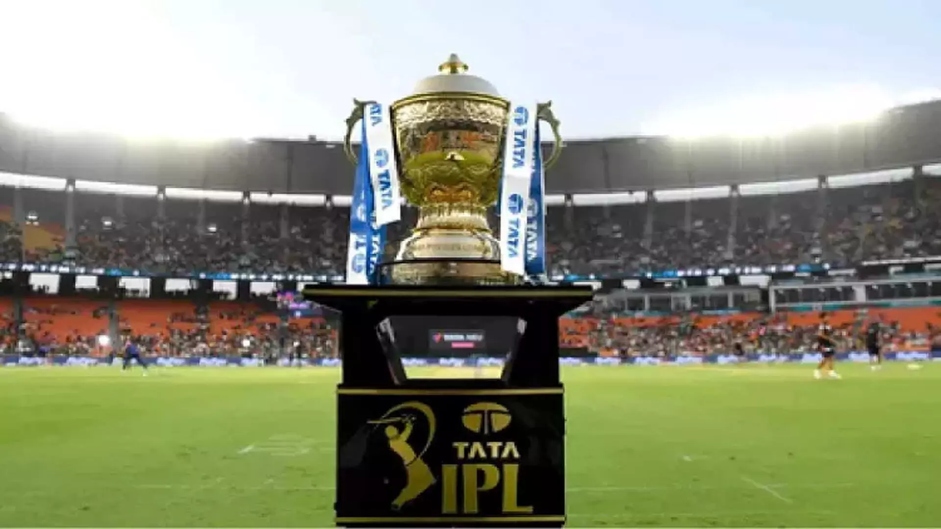 IPL की टीमें मेगा नीलामी को लेकर बंटी, खिलाड़ियों के नियम पर असर