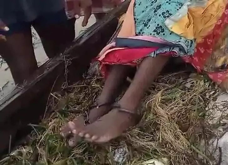 CG: मछवारों ने महानदी में डूबने वाली महिला को बचाया, पैरों में लगे थे जंजीर