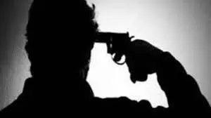 Lucknow: परेशान ठेकेदार ने खुद को गोली मारी