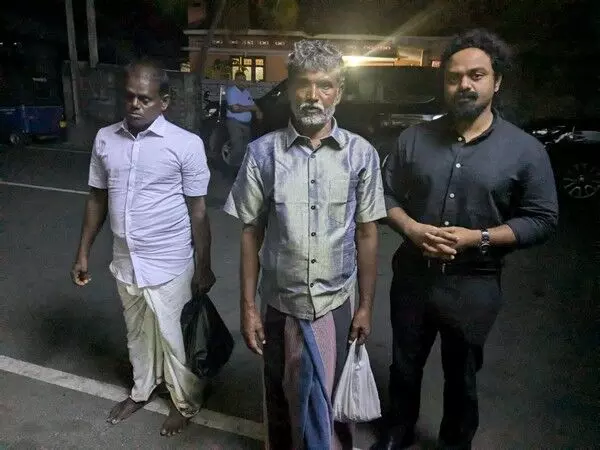 Sri Lanka: भारतीय राजदूत ने जाफना में बचाए गए मछुआरों से मुलाकात की