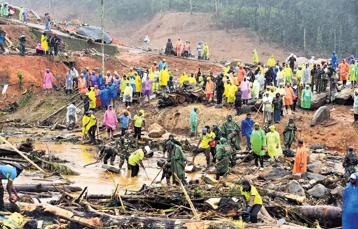 Wayanad Landslid : शांत पर्यटन केंद्र चंद सेकंड में मलबे में तब्दील हो गया