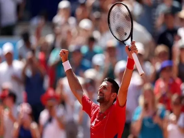 Djokovic ने यादगार वापसी करते हुए स्वर्ण पदक की उम्मीदें बरकरार रखीं