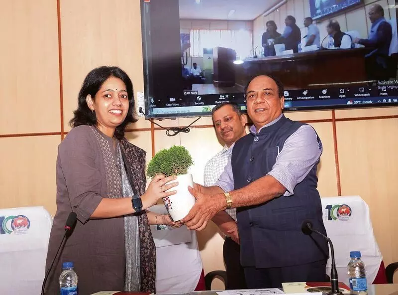Haryana : डेयरी विशेषज्ञों ने टिकाऊ कृषि पद्धतियों में एआई की भूमिका पर चर्चा की