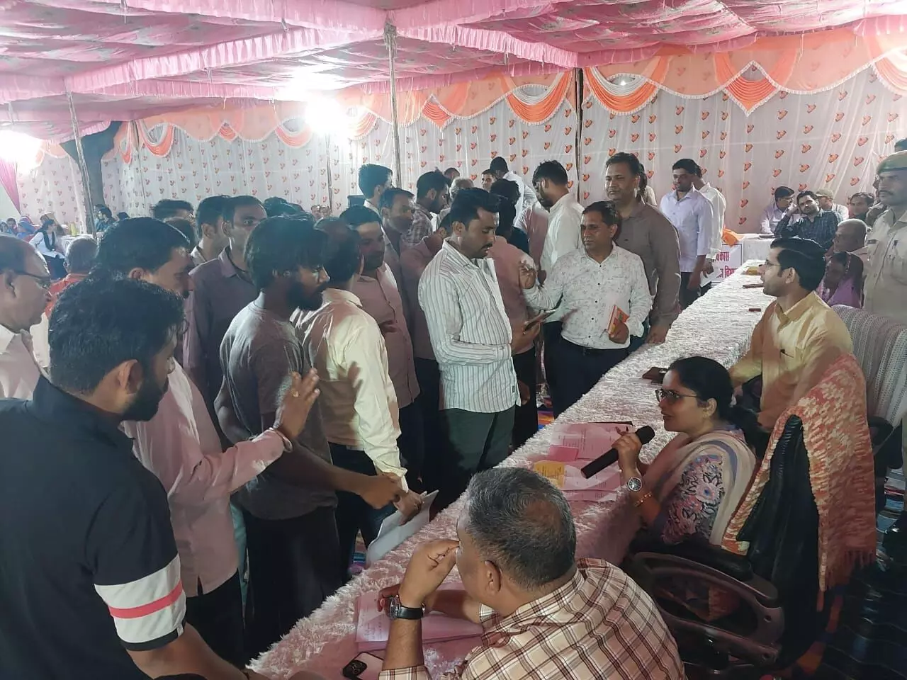 Pratapgarh: संभागीय आयुक्त ने ली वीसी के माध्यम से बैठक