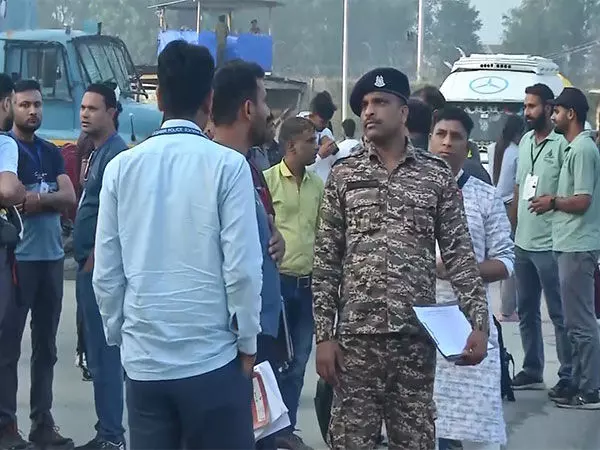 Amarnath Yatra के लिए श्रीनगर से तीर्थयात्रियों का नया जत्था रवाना हुआ