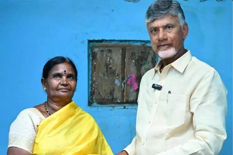 Andhra Pradesh में एक ही दिन में 97 प्रतिशत लाभार्थियों को पेंशन वितरित की