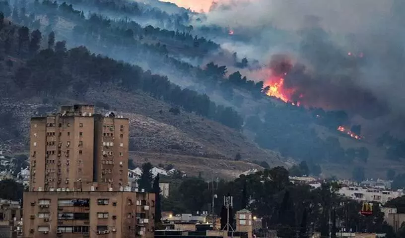 Israel ने भारतीय नागरिकों से देश के भीतर अनावश्यक यात्रा से बचने को कहा