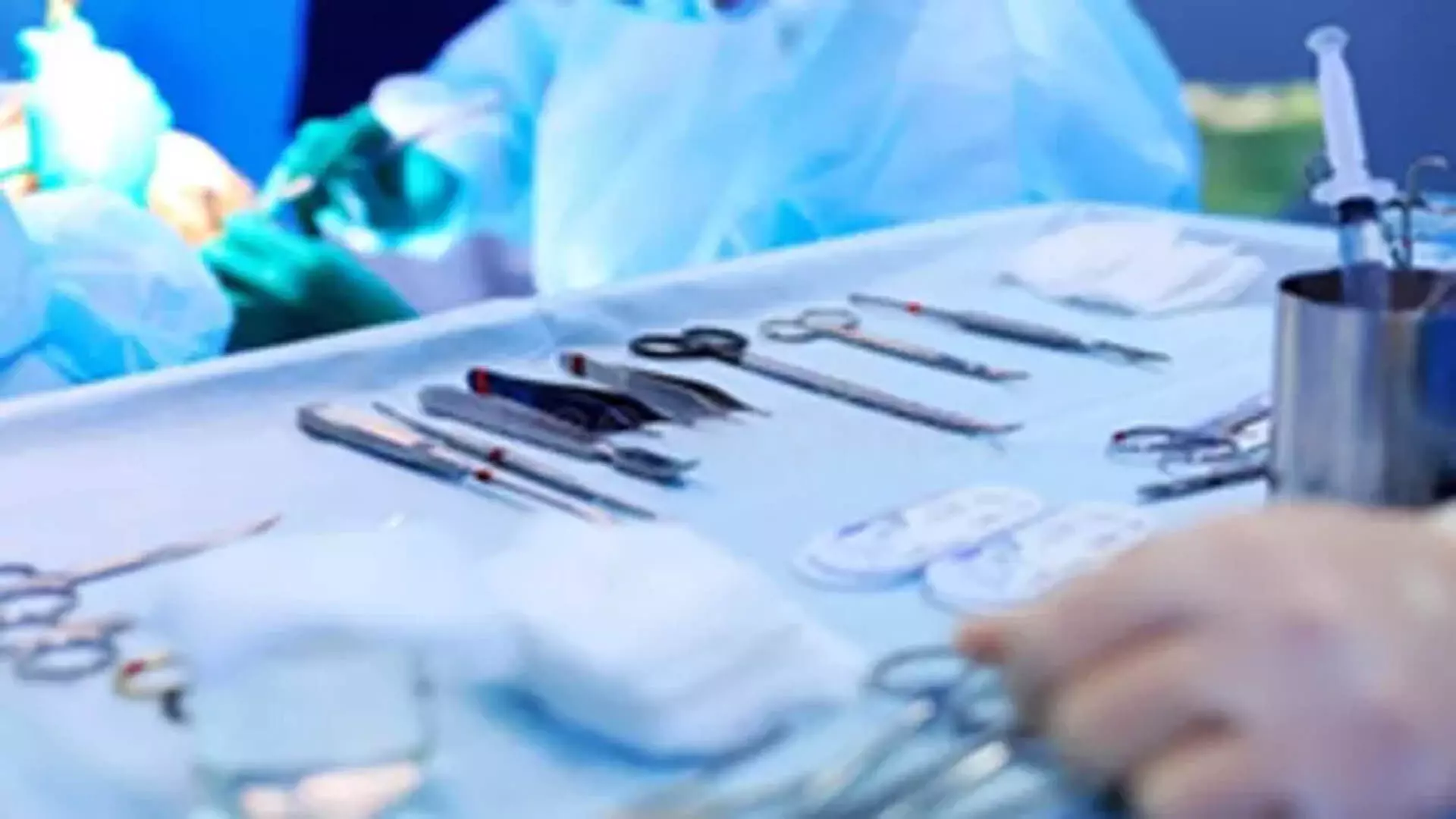 Doctors ने छह घंटे की जटिल सर्जरी में पांच वर्षीय बच्चे की रीढ़ की विकृति का इलाज किया