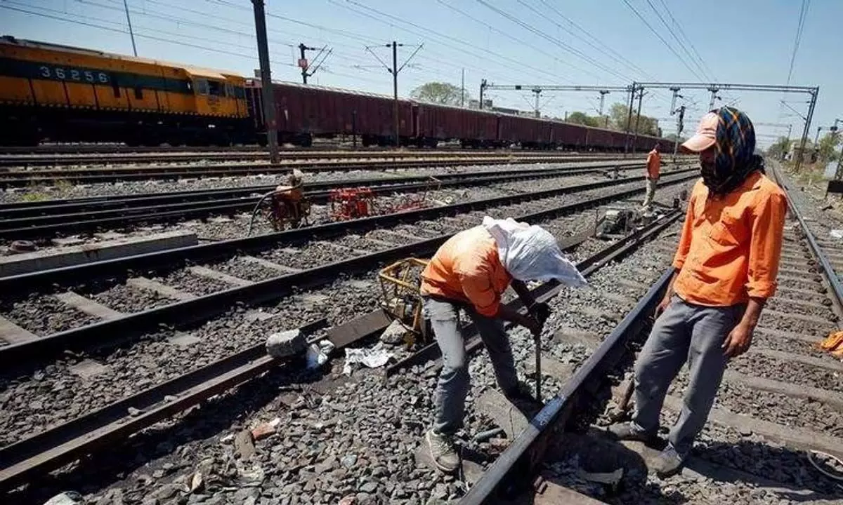 तमिलनाडु एनएमआर ट्रेनें पटरियों की सफाई में देरी के कारण स्थगित