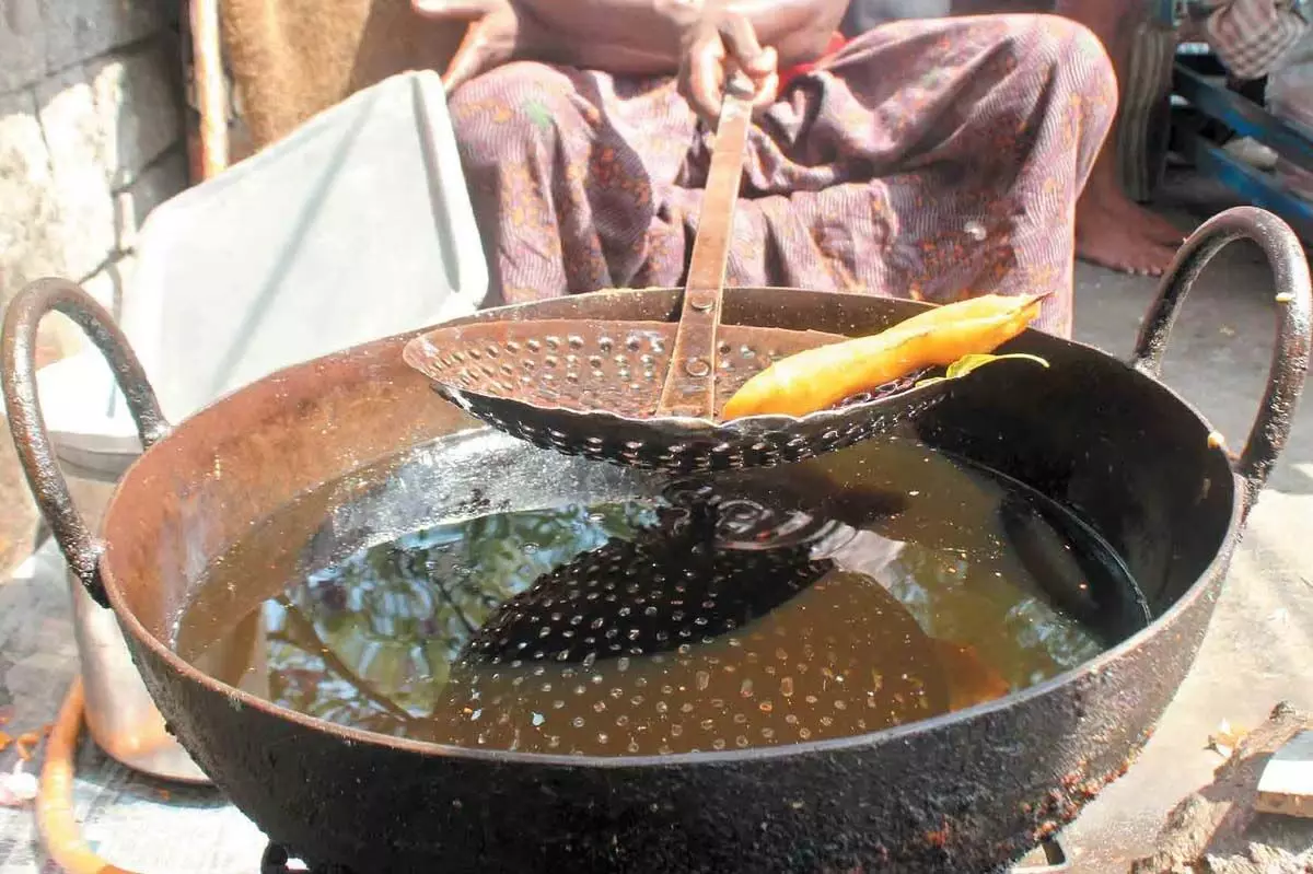 Tamil Nadu : मदुरै में भोजनालयों से पुनः उपयोग किए गए खाद्य तेल का संग्रह तीन गुना बढ़ गया