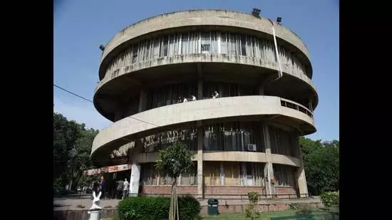 PU पीयू को 2023-24 सत्र के लिए बढ़े हुए वार्षिक अनुदान का इंतजार जारी