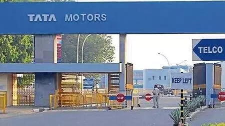 Jamshedpur: टाटा मोटर्स कन्वाई चालकों का वेतन बढ़ाने की उठी मांग
