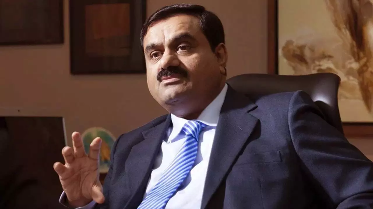 Adani Group ने कंपनी के लिए बोली लगाई 27,000 करोड़ रुपये खर्च करने को तैयार