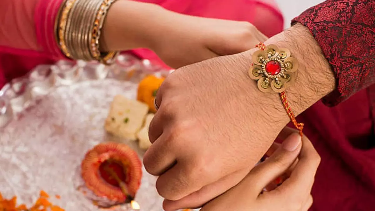 Raksha Bandhan में होगा भद्रा का साया, जाने क्या है शुभ मुहूर्त