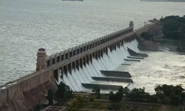 अतिरिक्त पानी छोड़ने के लिए Tungabhadra जलाशय के 33 गेट खोले गए