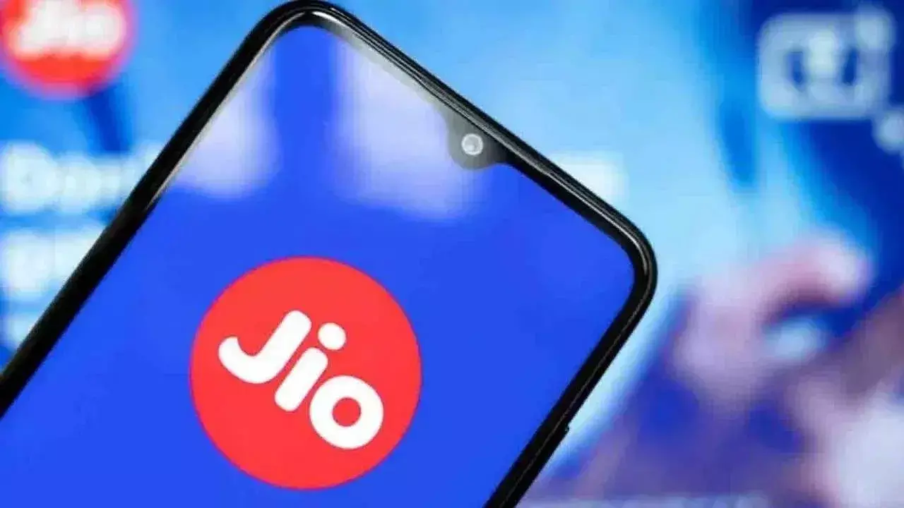 Jio के धांसू प्लान, 20GB ज्यादा Data और फ्री कॉलिंग के साथ मिलेंगे ढेरों बेनेफिट्स